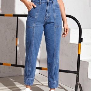 High Waist Mom Jeans     Size: Large